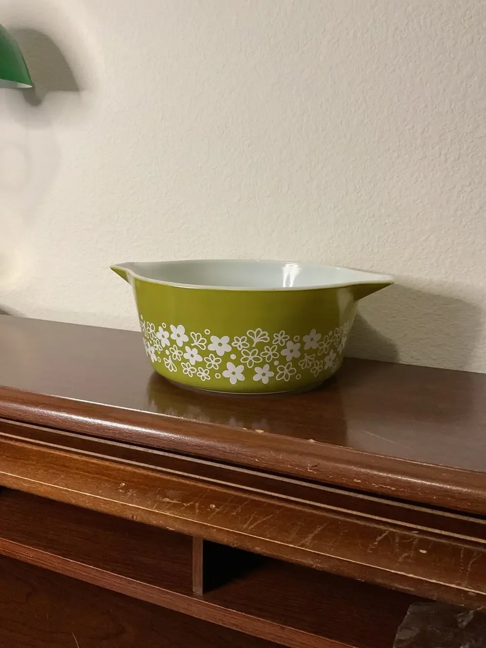 Vintage green spring blossom crazy daisy Pyrex 2.5 qt 475-b casserole dish bowl